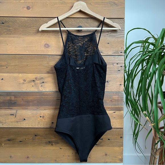 Black Lace High Neck Bodysuit - Picture 3 of 7